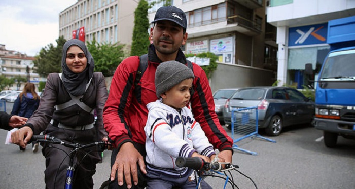Syrian family reaches Ankara after cycling 1,100 km